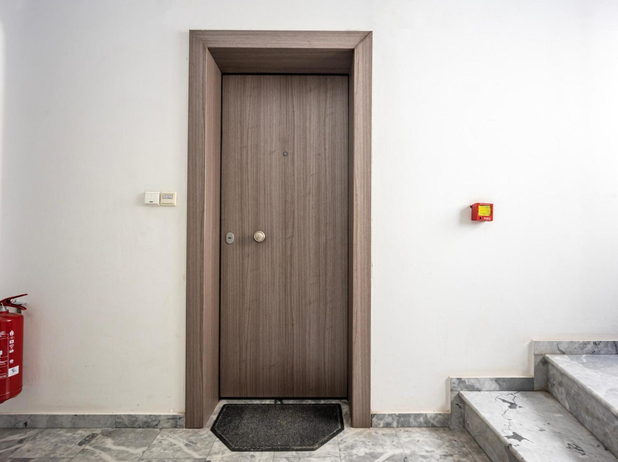 Fabulous Central Apartment Close To The Sea! Chalkís Exterior foto