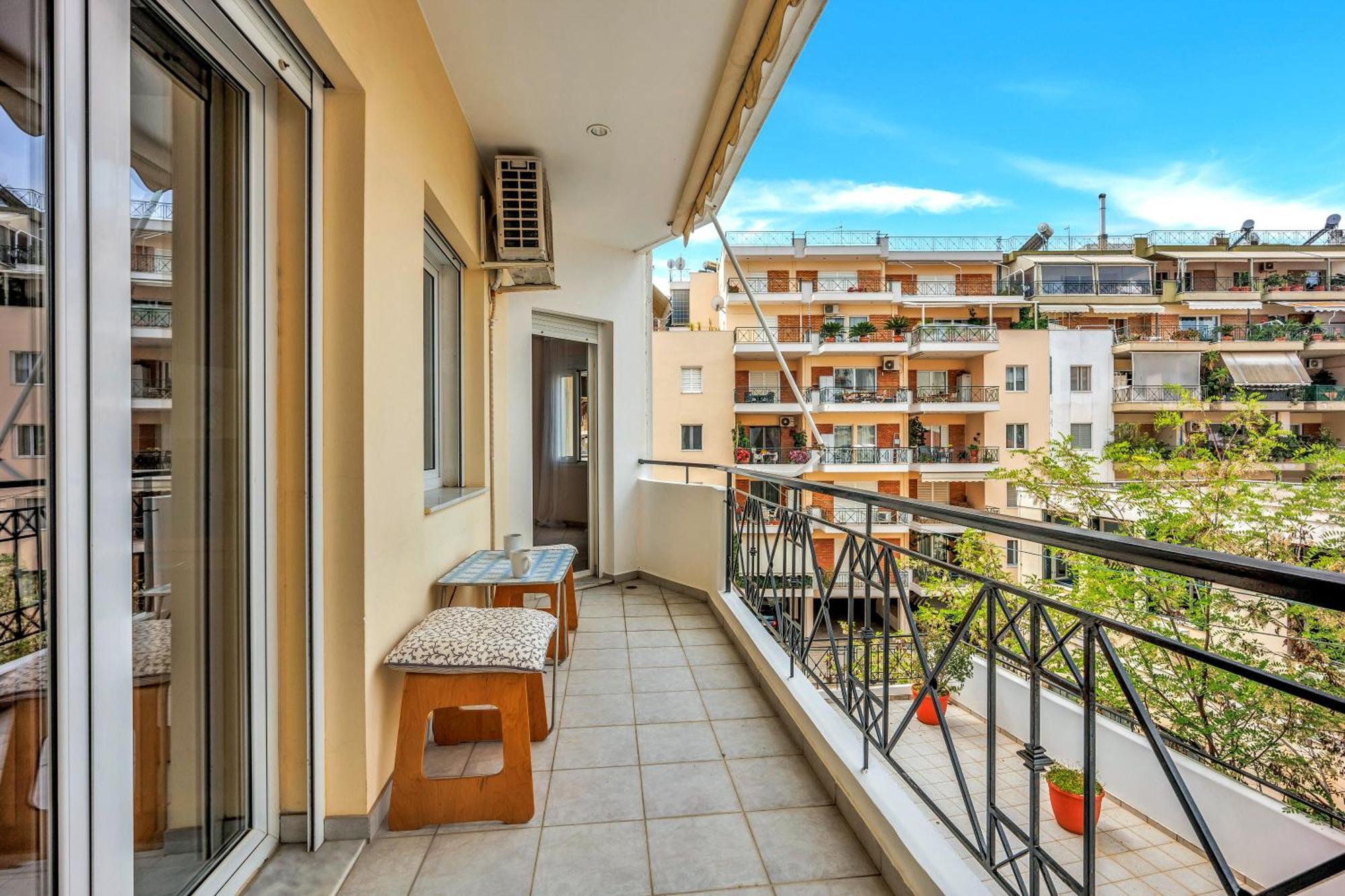 Fabulous Central Apartment Close To The Sea! Chalkís Exterior foto